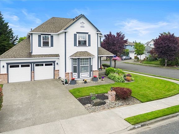2nd image of 1134 22nd Street Pl NW