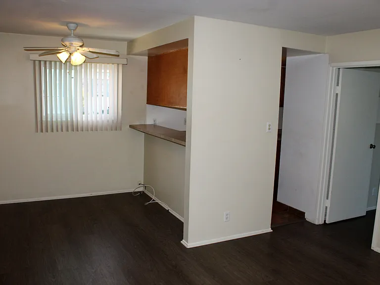 95 S Ann Street Unit 20 Living Room_02102023