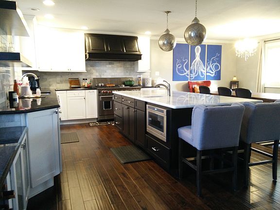 3rd image of 418 Century Vista Dr #A