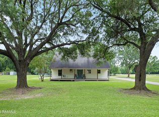 334 Meche Rd, Carencro, LA 70520