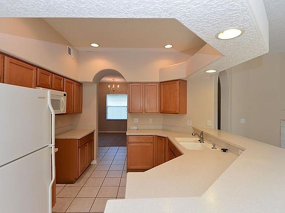 3rd image of 15418 Amberbeam Blvd