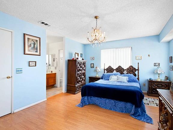 5th image of 12371 Emeraldstone Dr