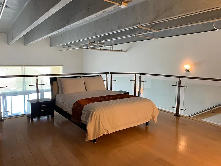Suite #26 - Premium Split-Level Loft - 1167 sq ft.