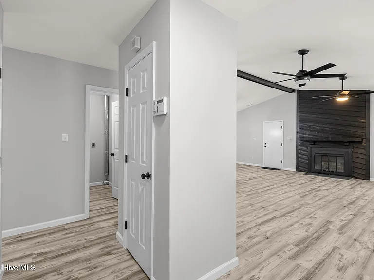 111 Silver Leaf Dr — Photo 3