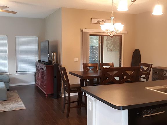 2nd image of 610 Briar Way Ln