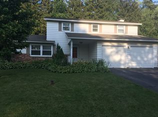 112 Kennedy Ln, North Syracuse, NY 13212