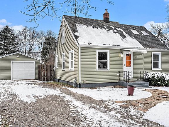 3rd image of 54427 Terrace Ln