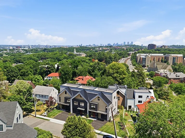 9 Algonquin Rd #2 — Photo 34
