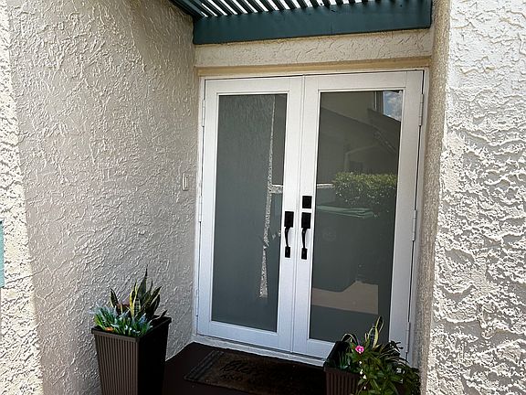 2nd image of 8321 SW 39th Ct