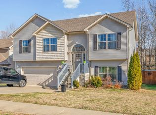 1376 Freedom Dr, Clarksville, TN 37042