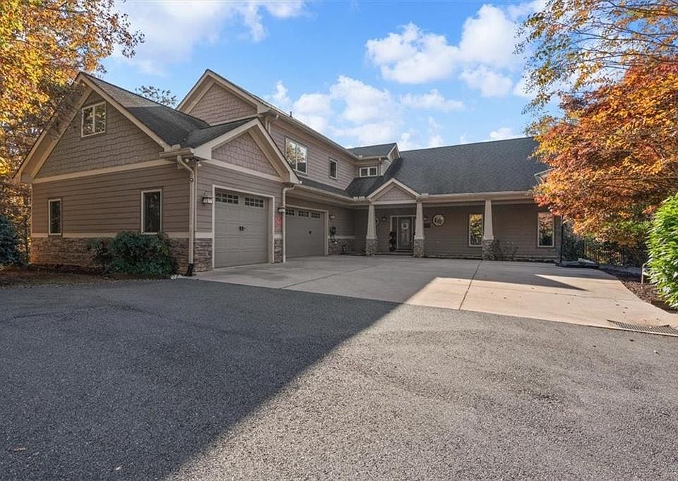 1st image of 37 Oak Hill Ln NW