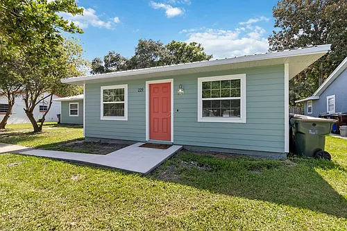 229 Montana Ave Photo 1