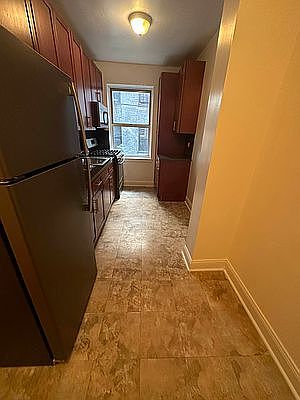 4th image of 383 E 17th St APT 1F