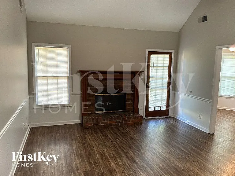 4311 Barren Brook Dr — Photo 3