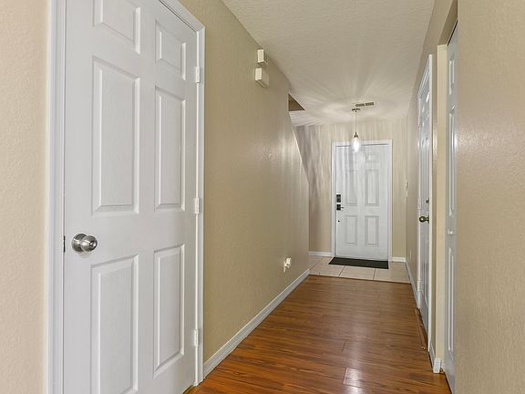 5th image of 2205 SW Marshfield Ct #2205