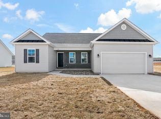 87 Santiago Cir, Martinsburg, WV 25403