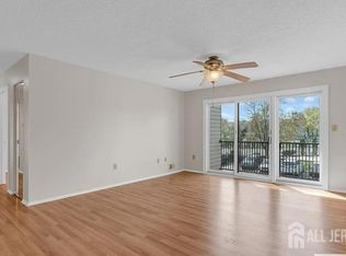421 Lancaster Ct, Piscataway, NJ 08854