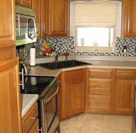 4th image of 1030 Crestwood Dr