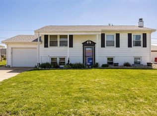 2509 Newport Dr SW, Cedar Rapids, IA 52404