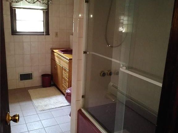 5th image of 1406 Dogwood Dr