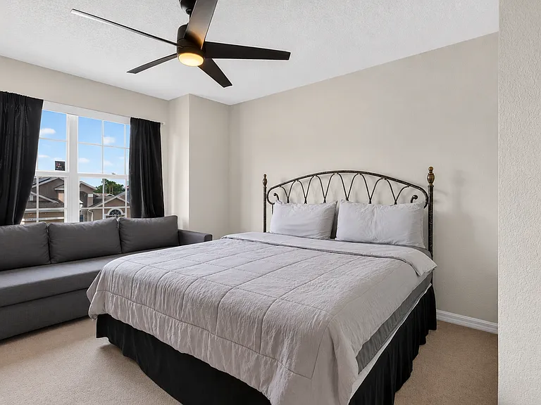 515 Corvina Dr — Photo 24