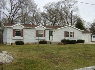 25016 Kickapoo Dr, Kansasville, WI 53139