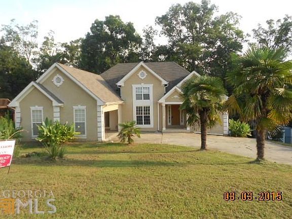 2nd image of 560 Wisteria Blvd