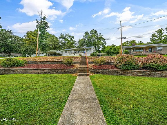 5th image of 109 Cahill Ln