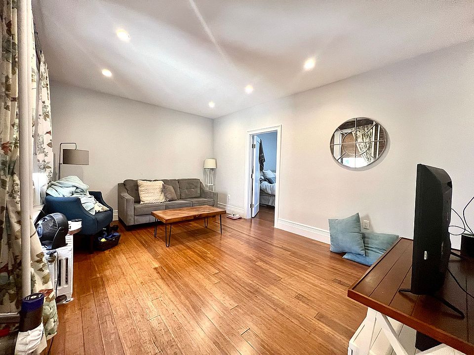1st image of 30-15 33rd St #3T