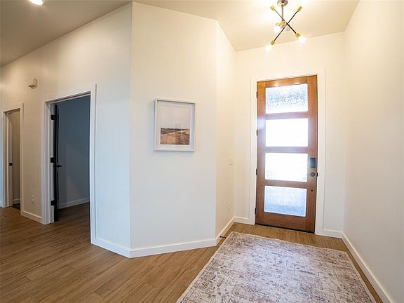 4th image of 2124 El Cajon St