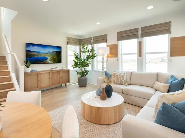 14792 Sierra Way, San Diego, CA 92126