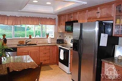 5th image of 689 San Andres Cir