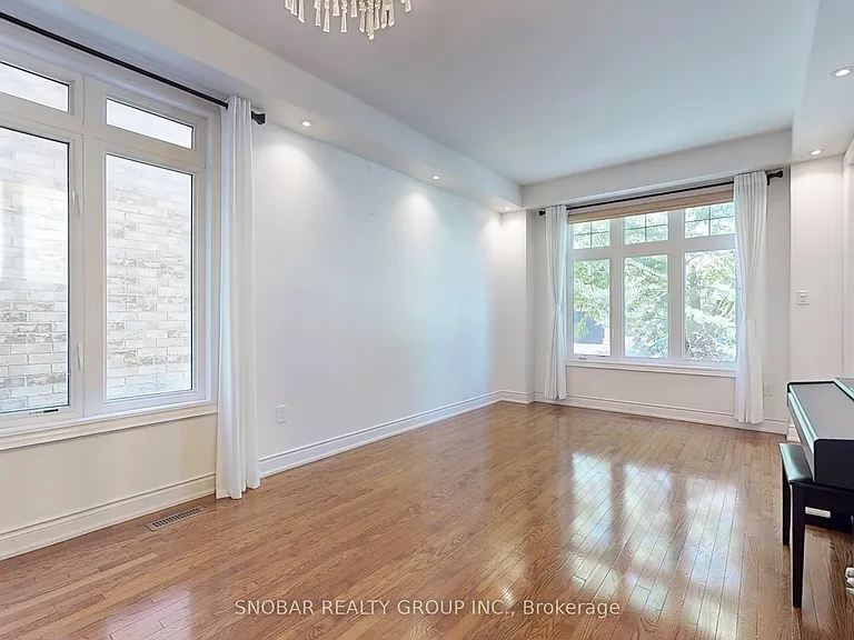 2213 Blackbird Ct — Photo 5