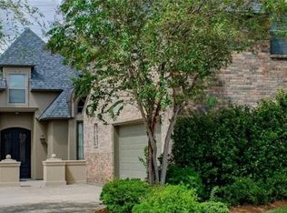 8682 Foxfield Dr, Baton Rouge, LA 70809