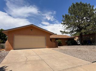 6801 Hildegarde Dr NE, Albuquerque, NM 87109