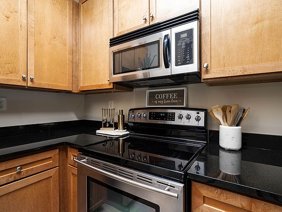 3rd image of 24 Avenue At Port Imperial APT 112