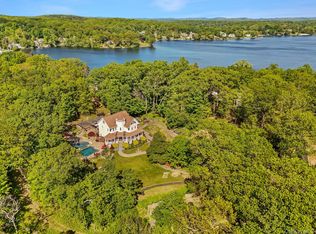 24 Jackson Rd, Mahopac, NY 10541