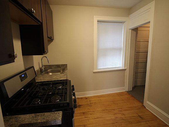 4th image of 4948-52 W Berteau Ave