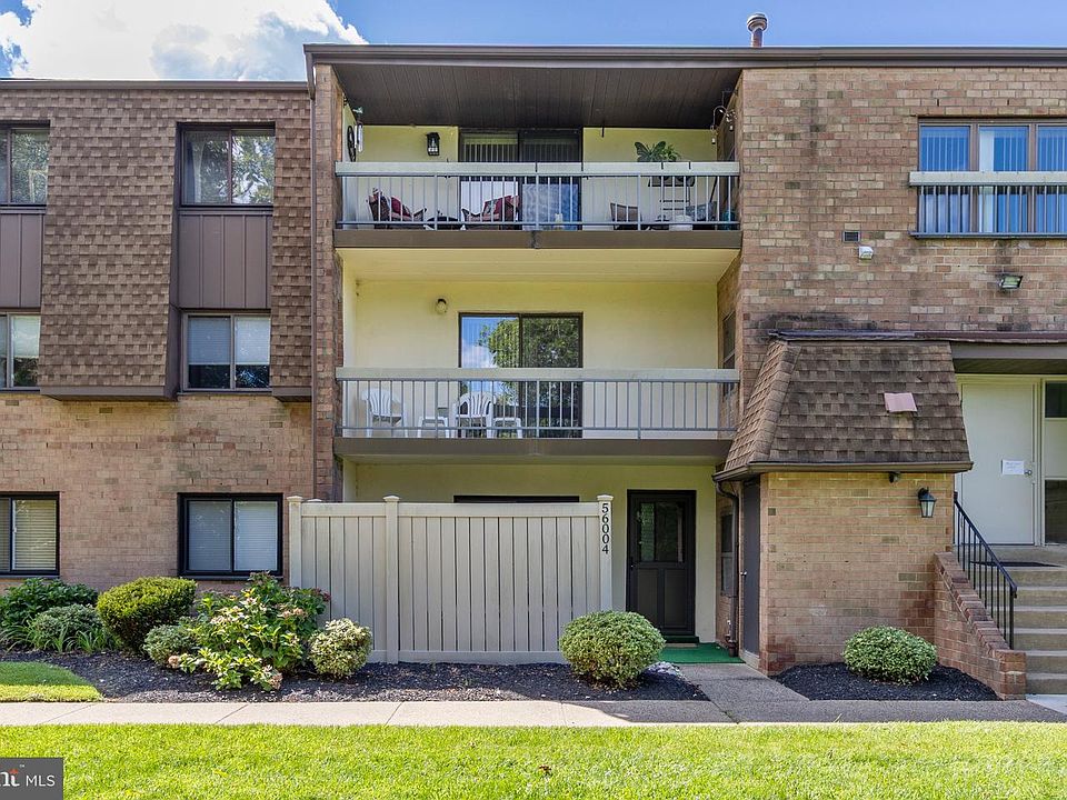 1st image of 56004 Delaire Landing Rd #7D
