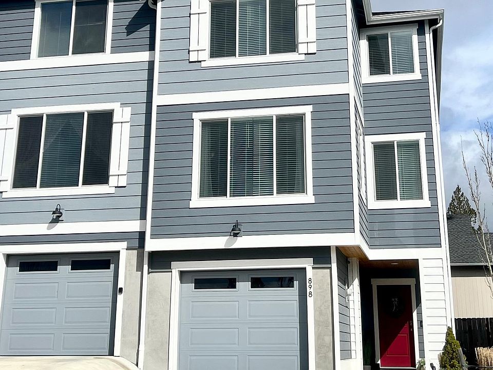 1st image of 898 NW Highgarden Dr