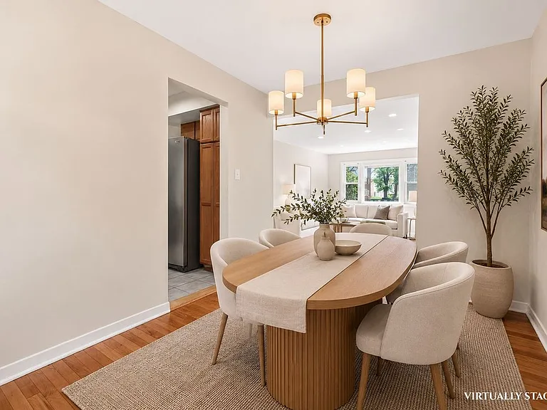21 Troy Ct #1 — Photo 3