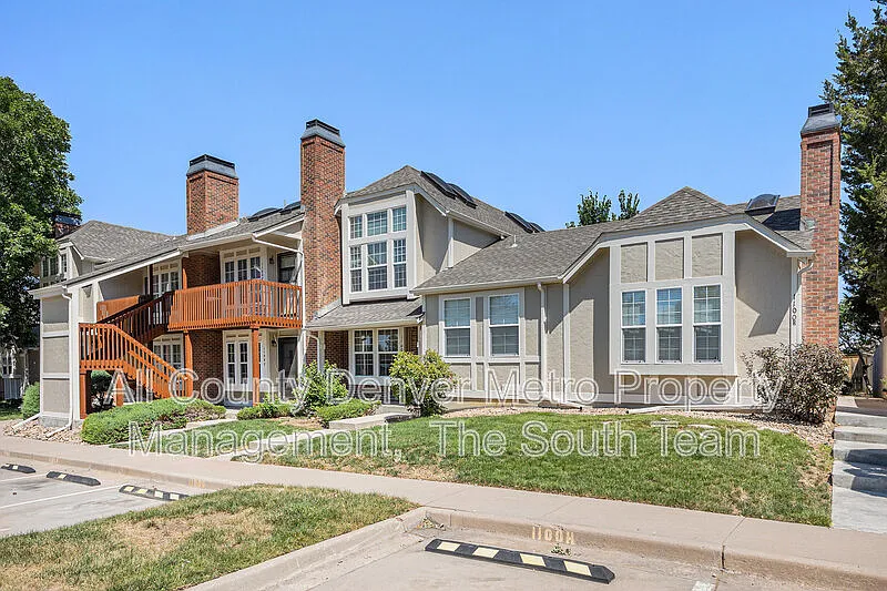 2 bed, 1.5 bath, 992 sqft, $1,795 — Photo 4