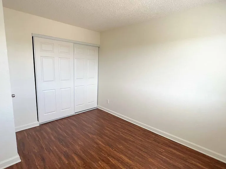 Villa Hermosa Apartments — Photo 21