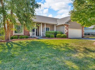 7845 SW 28th St, Topeka, KS 66614