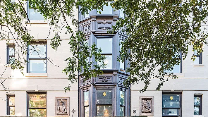 Sold by Corcoran | media 19