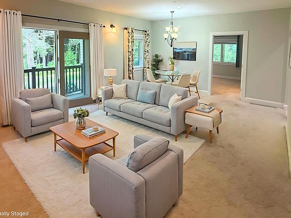 4th image of 47 Springbrook Drive #1A