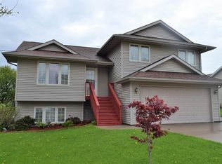 615 Redbird Run, Tiffin, IA 52340