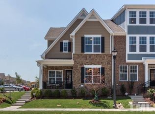 4011 Overcup Oak Ln, Cary, NC 27519