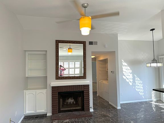 3rd image of 4729 34th St Unit 7B