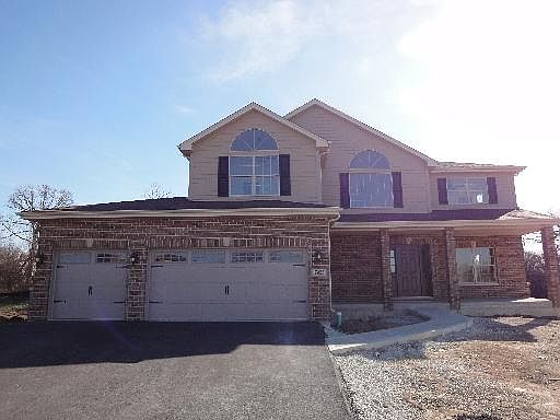 1st image of 17925 Beechwood Ct